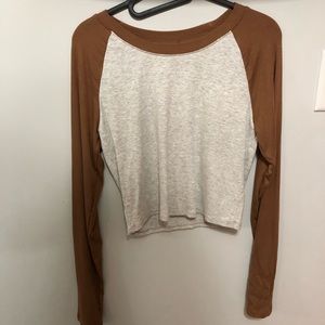 womens long sleeve crop top